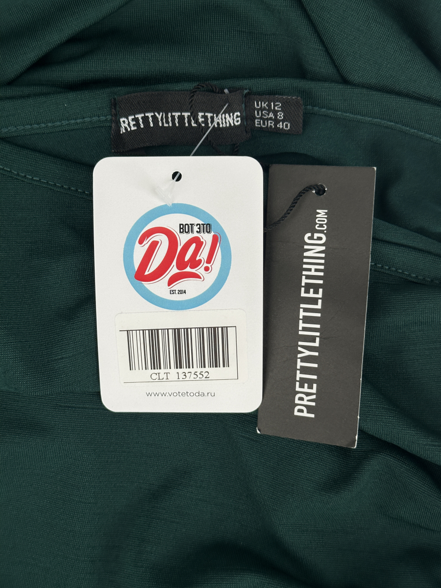 Платье Prettylittlething
