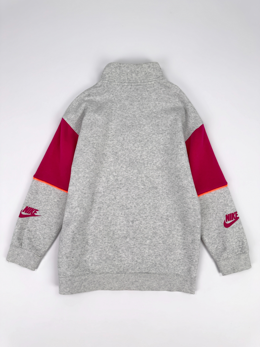 Спортивная одежда NIKE