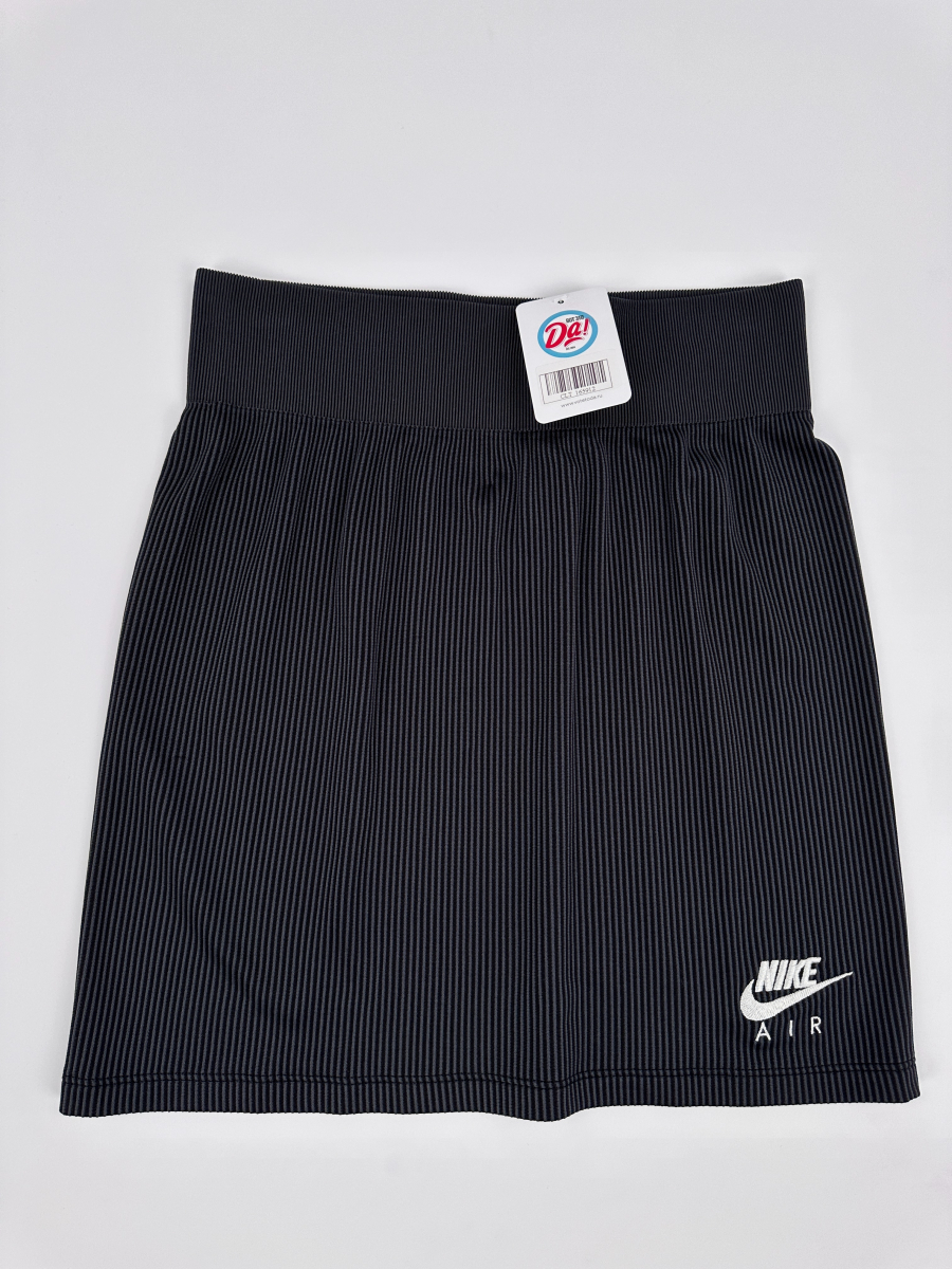 Спортивная одежда NIKE